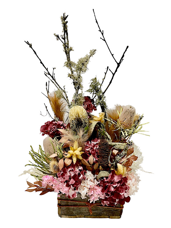 Natural Everlasting Arrangement