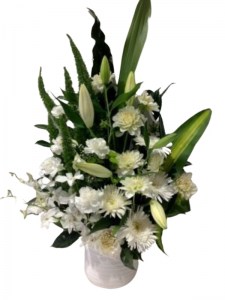 White Pearl Arrangement